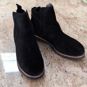Blondo women suede boots